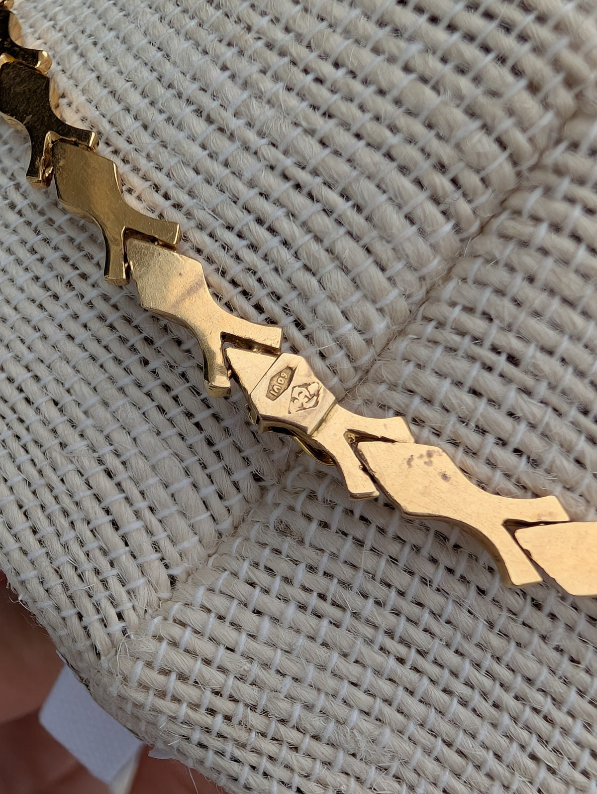 18k gold faceted hexagon Cleopatra collar necklace