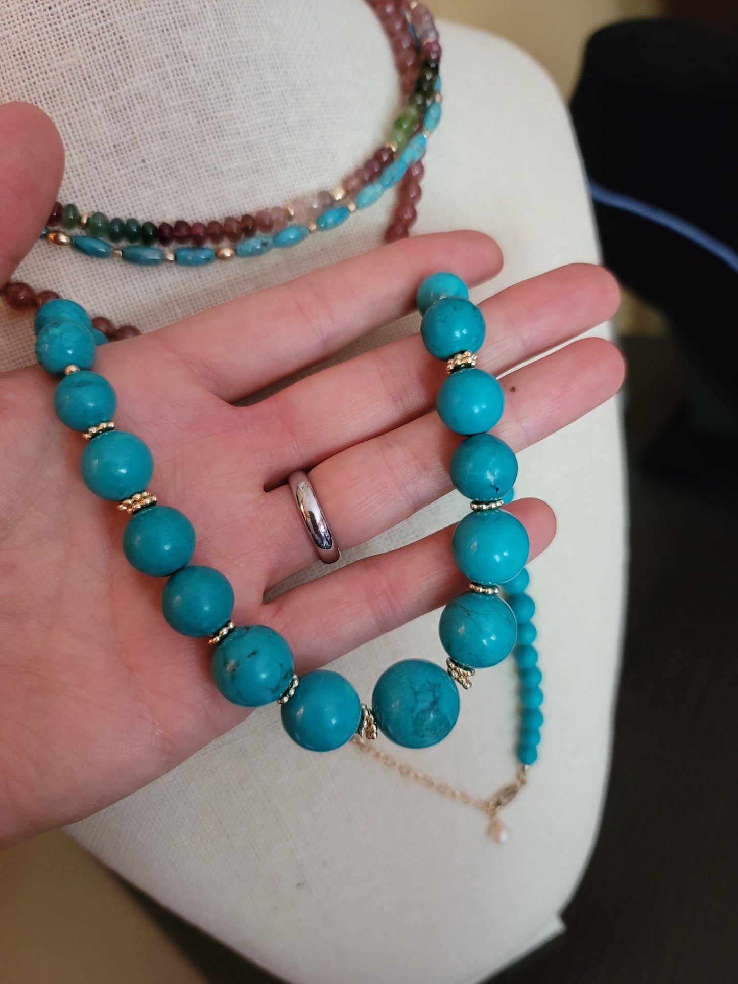 Genuine turquoise graduated necklace